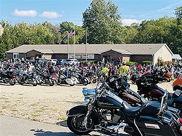 Kelsee Lainhart ride brings out hundreds 