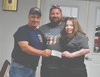 Elana Marcrum receives CCVFD scholarship 