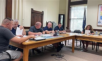 Liberty Town Council talks 2023 pay