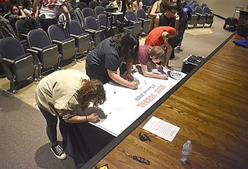 UCHS Freshmen sign-up to Commit to Graduation 