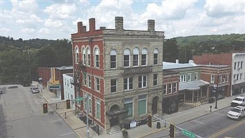 The Farmer's Mutual Building will be auctioned for fantastic cause