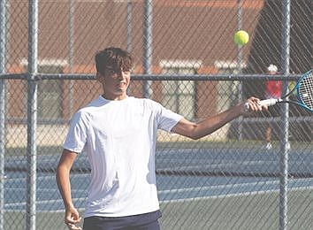 Cats tennis falls to Lions