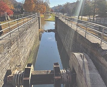 New waterwheel under construction for Metamora