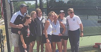 OA doubles team falls in quarters